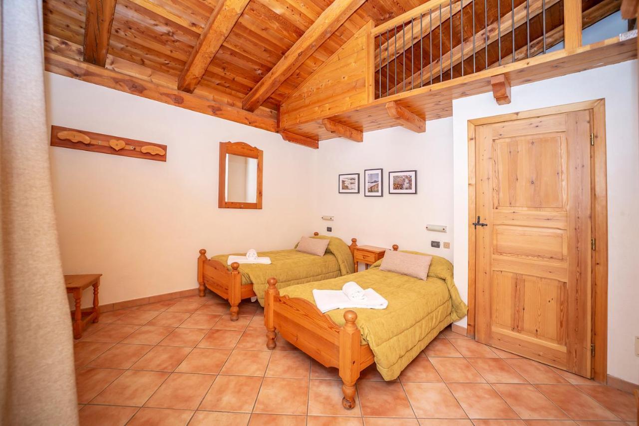 Residence Cascina Genzianella Oulx Exterior foto